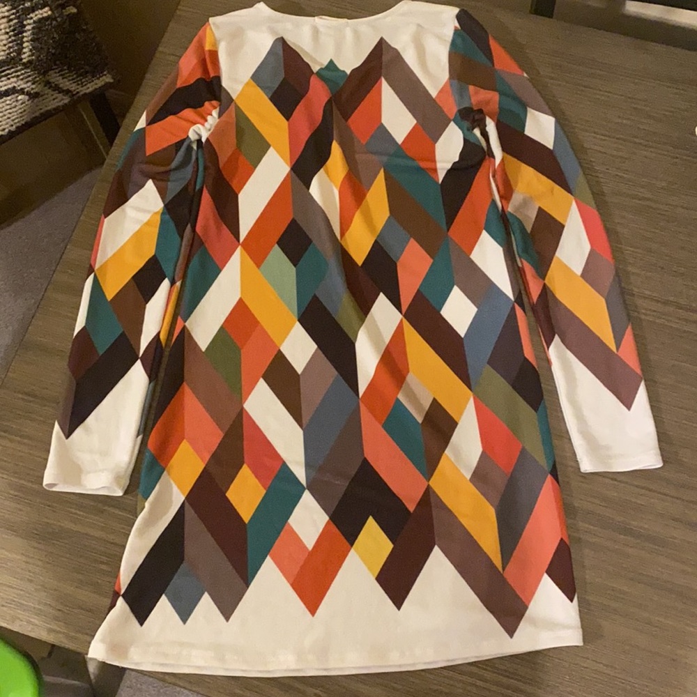 Dress - Picture 6 of 8